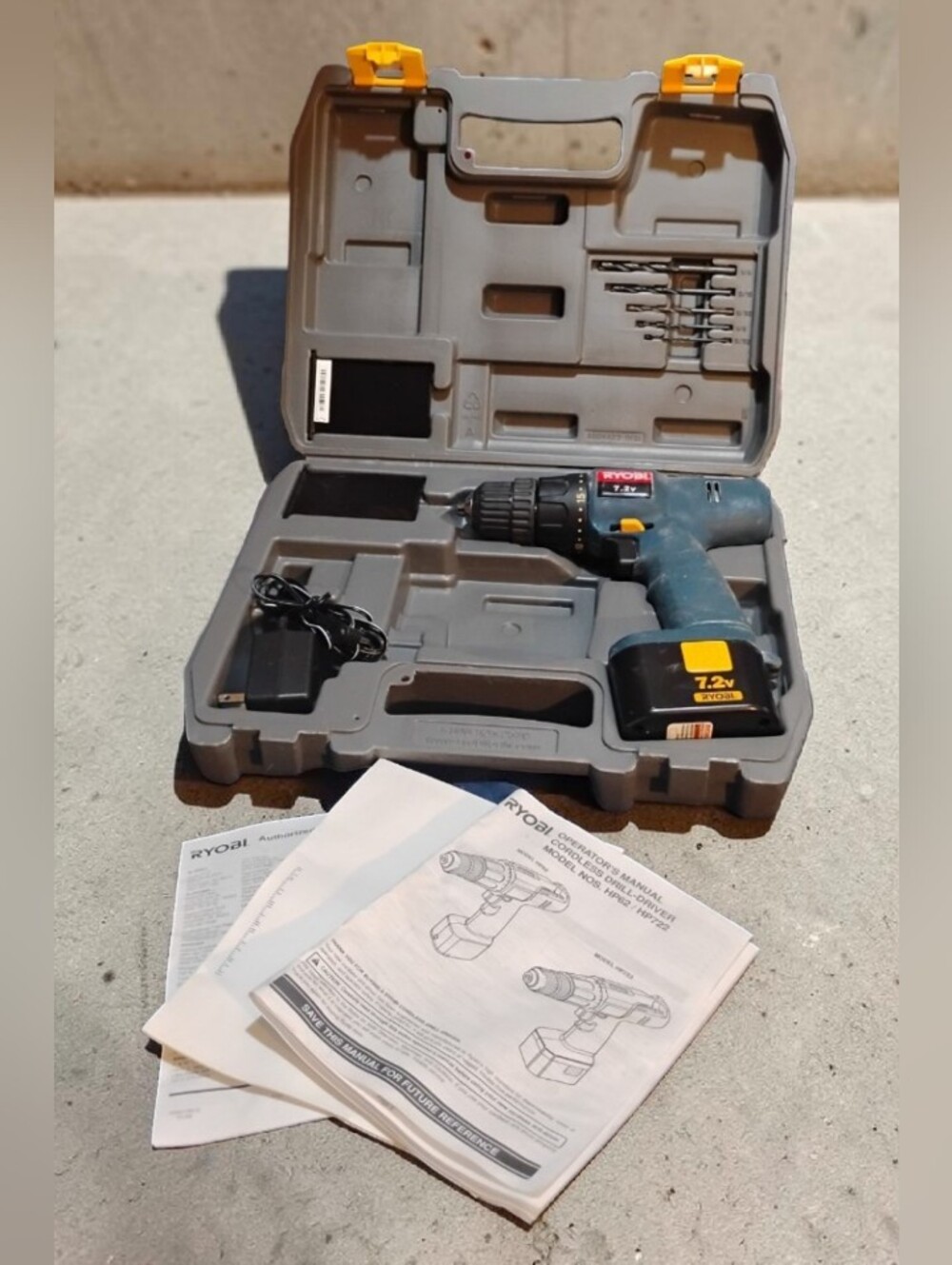 Ryobi 7.2V Cordless Drill/Driver Kit #HP722 3/8" In Hard Carrying Case W/Manuals